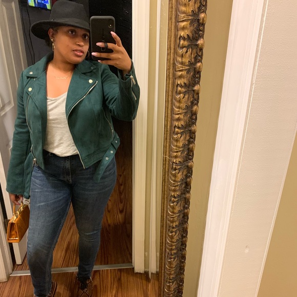 Hello, I’m Yesenia ! - Picture 5 of 5